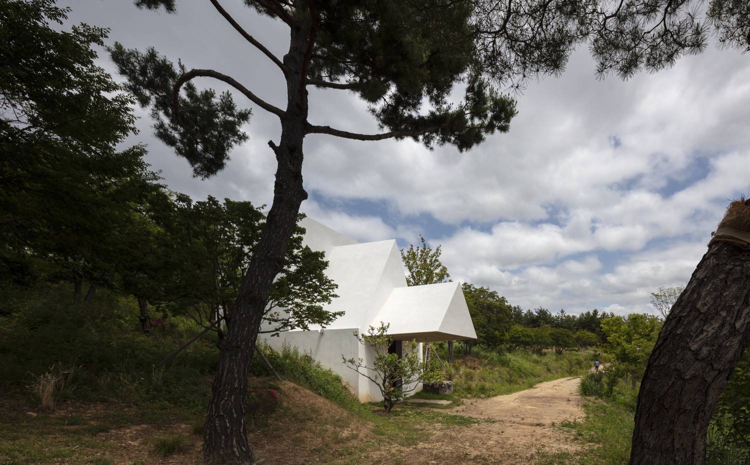 Capilla del Saya Park en Corea del Sur, Carlos Castanheira y Álvaro Siza