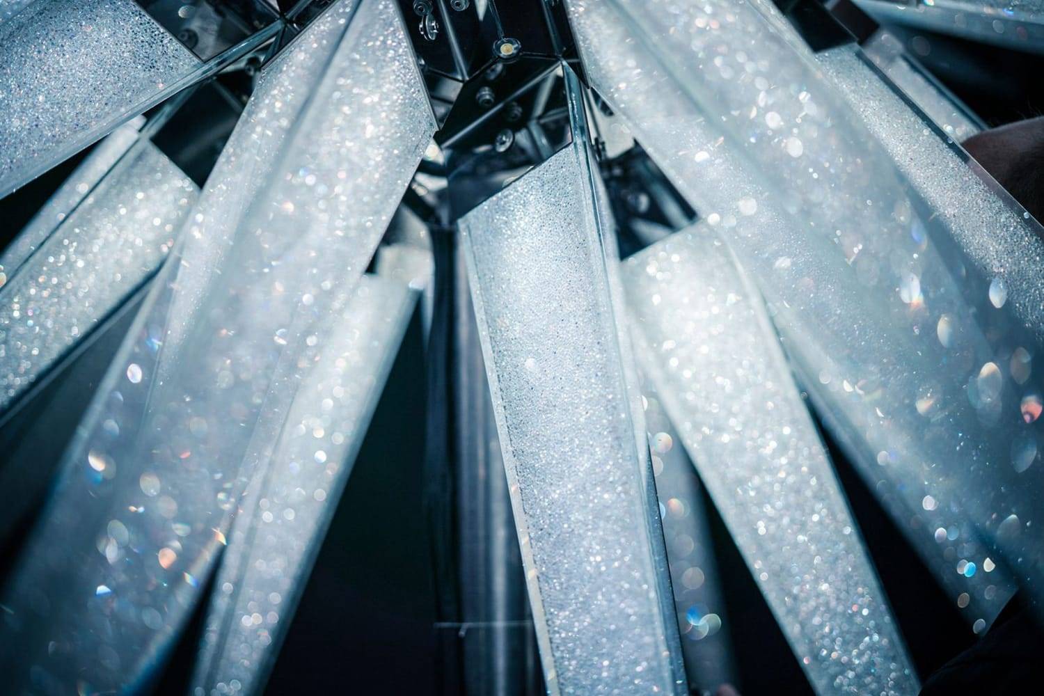 Una sofisticada tecnología le da luz.