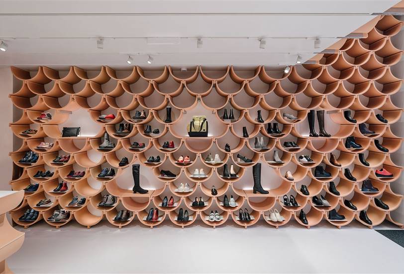 La nueva tienda de Camper en Barcelona ha sido diseñada por Kengo Kuma