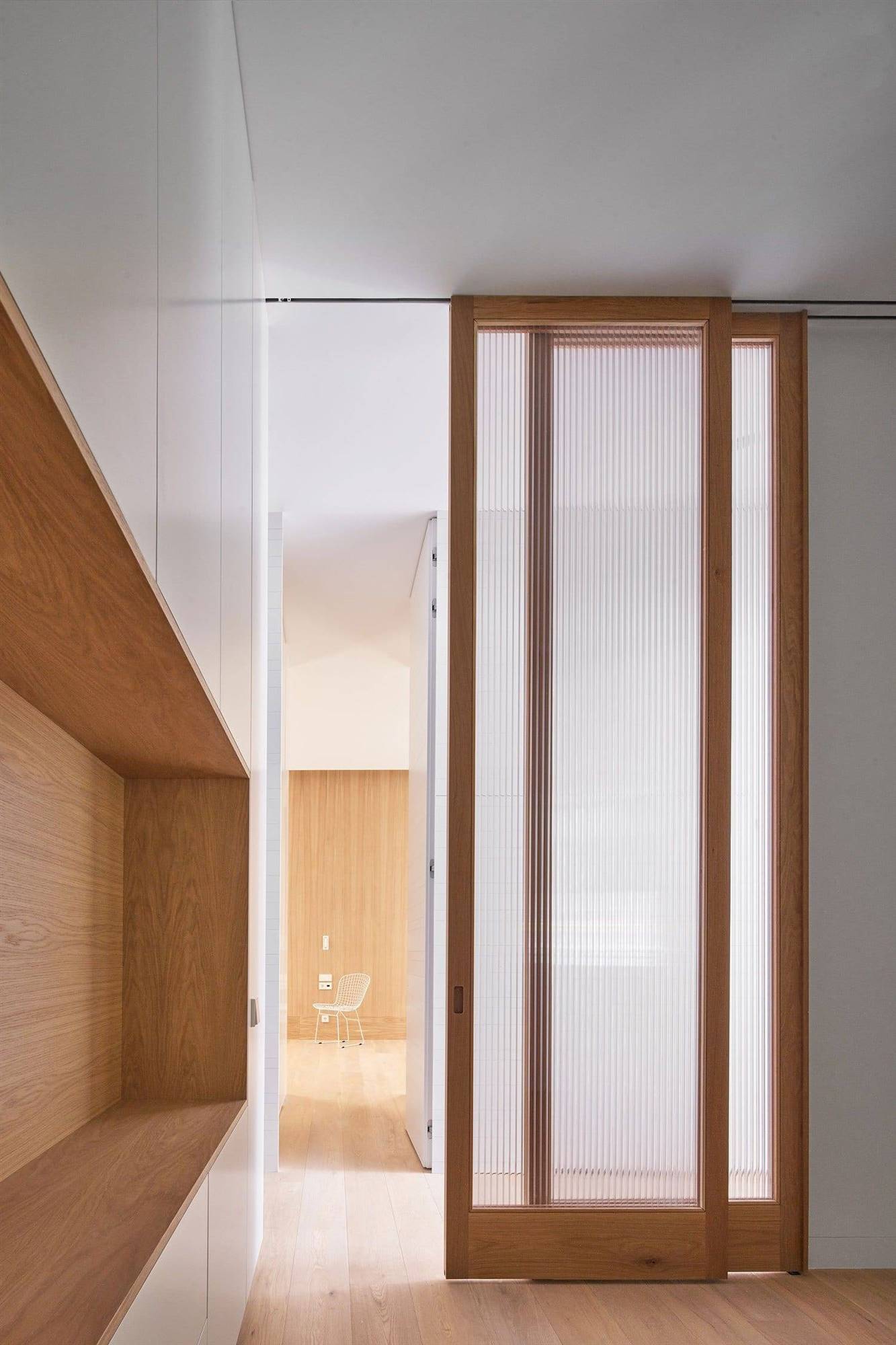 Casa P82, por Lucas y Hernández Gil.