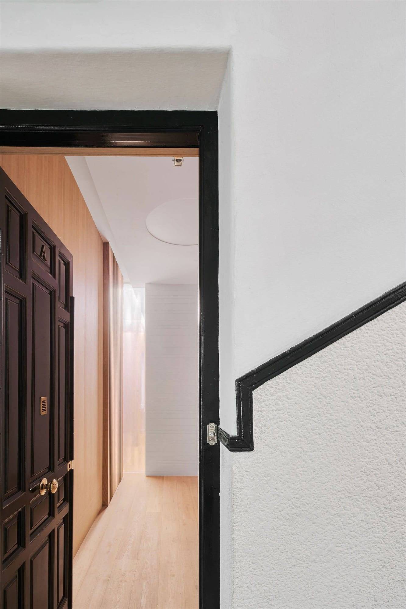 Casa P82, por Lucas y Hernández Gil.