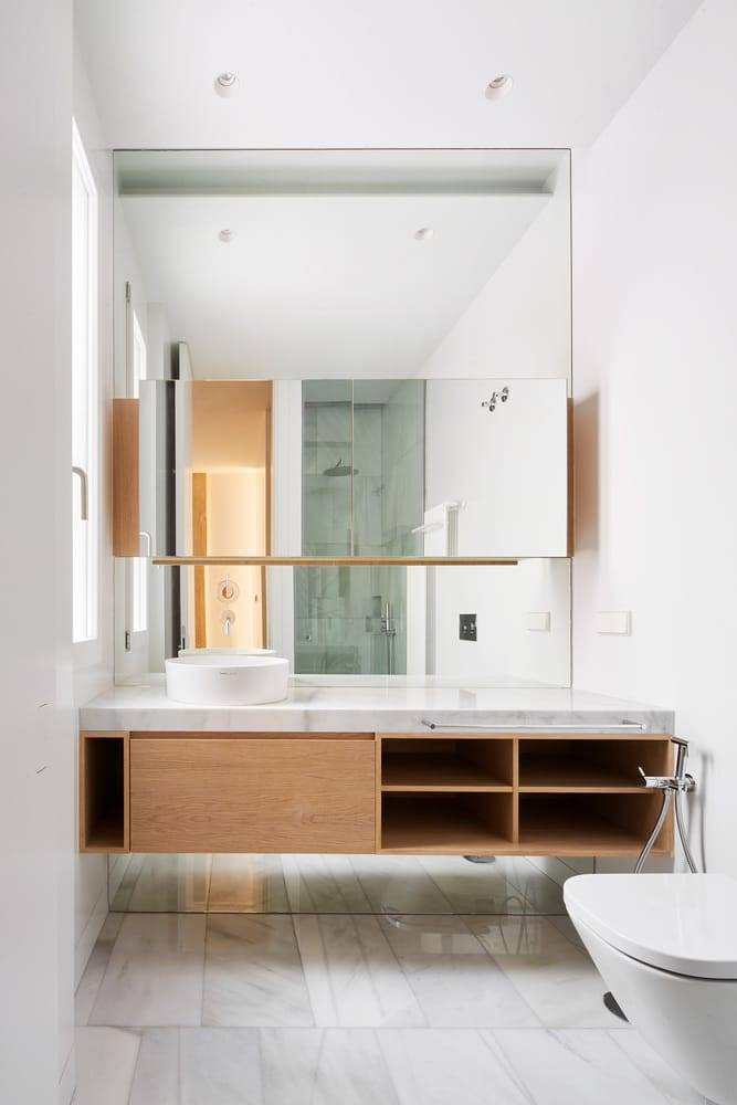 Casa P82, por Lucas y Hernández Gil.