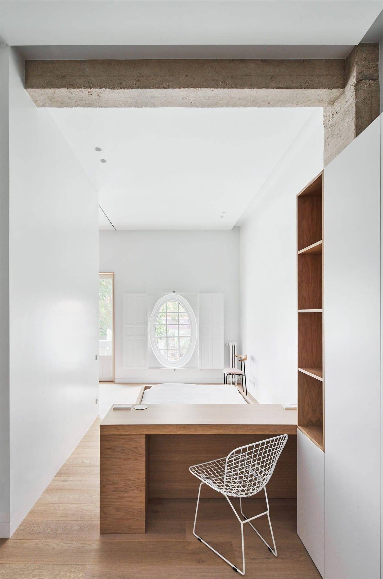 Casa P82, por Lucas y Hernández Gil.