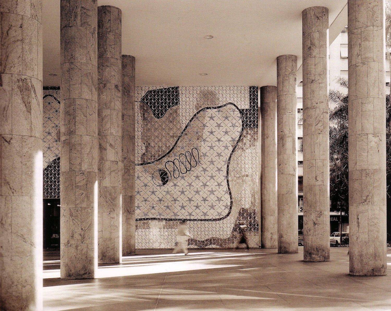 El Ministerio de Educación y Salud, de Lucio Costa, se diseñó en 1945. Le Corbusier fue consultor de esta obra en Río de Janeiro. 