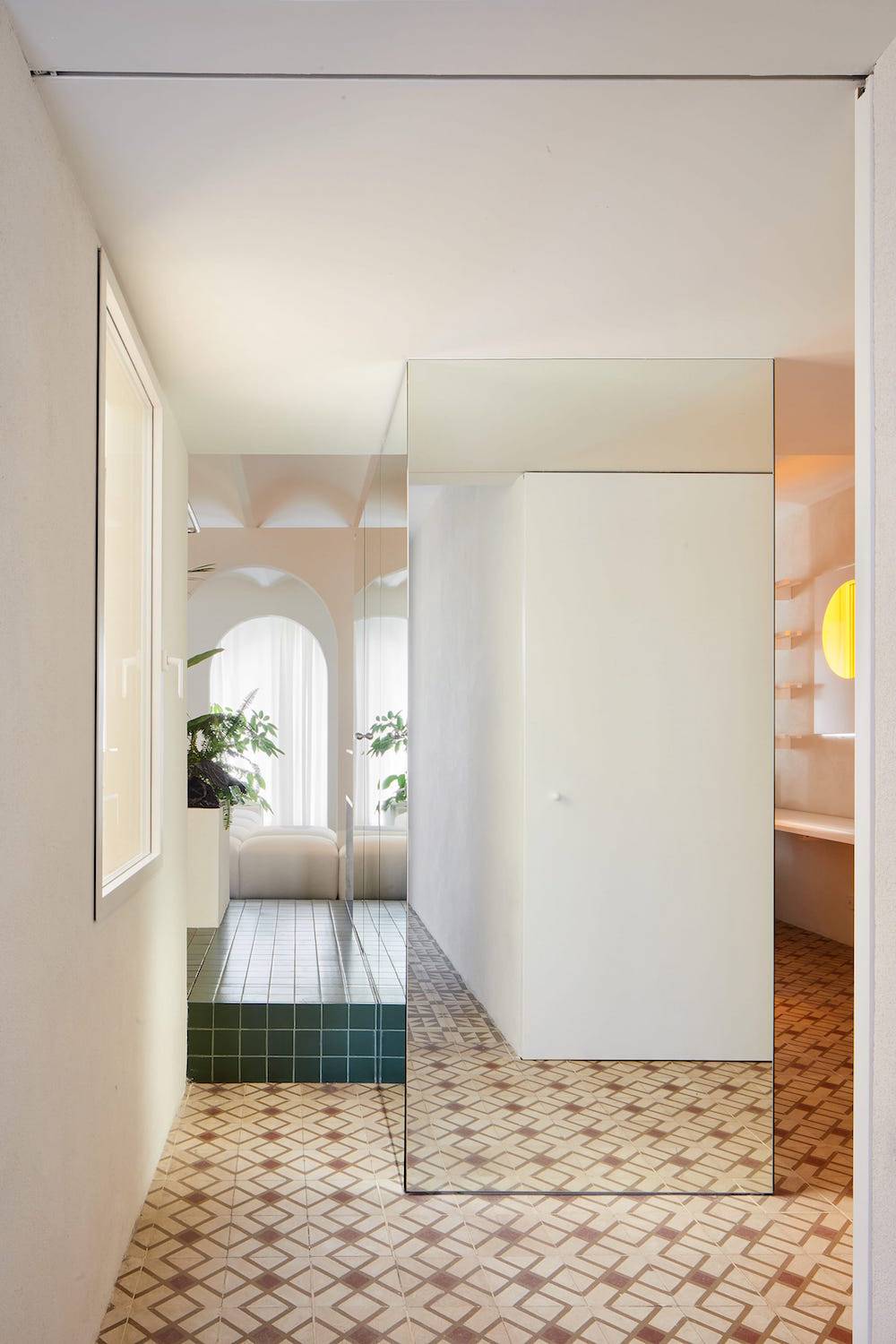 Apartamento en el Raval, por PMAA Arquitectura.