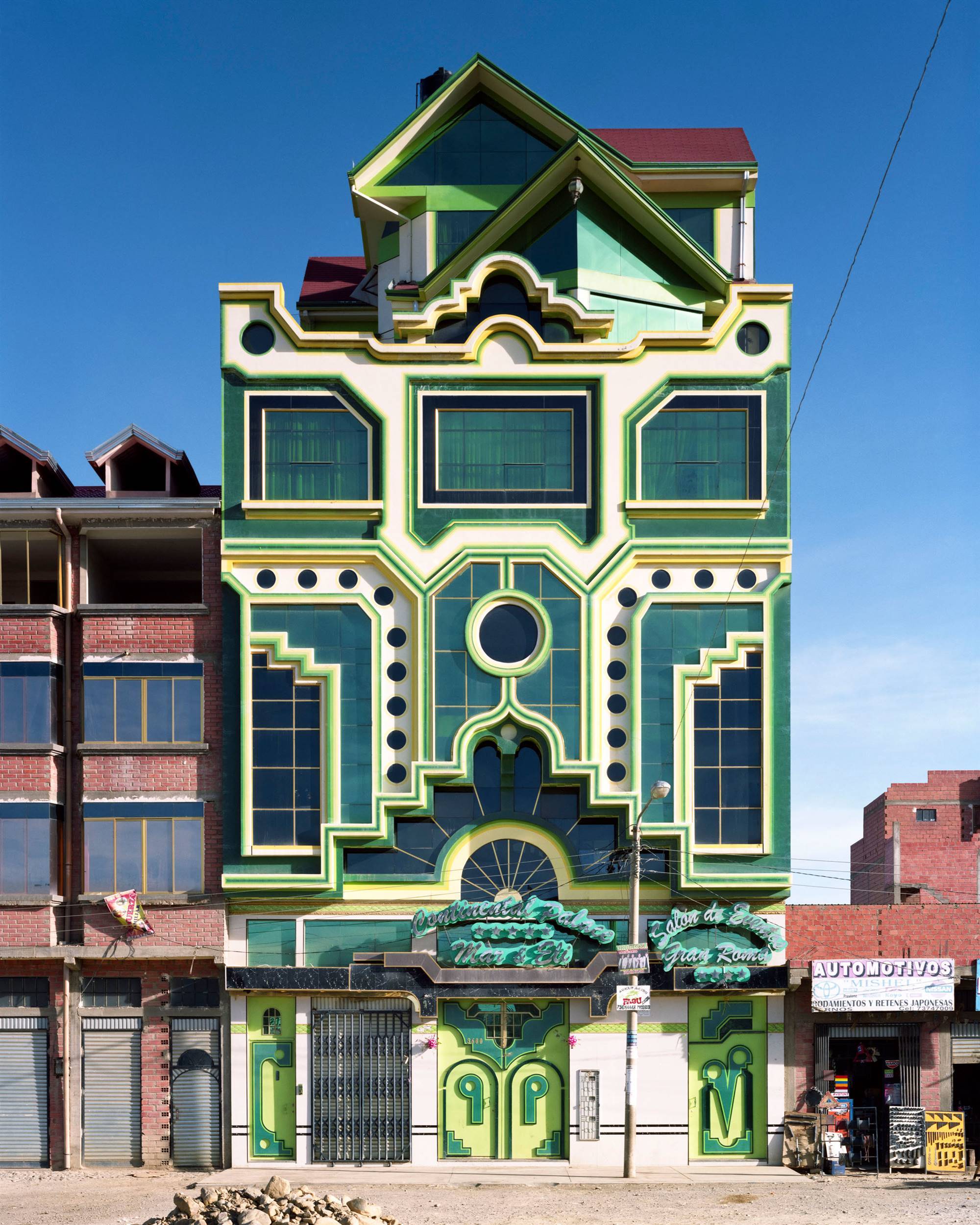 Los cholets identifican a la floreciente burguesía aymara.