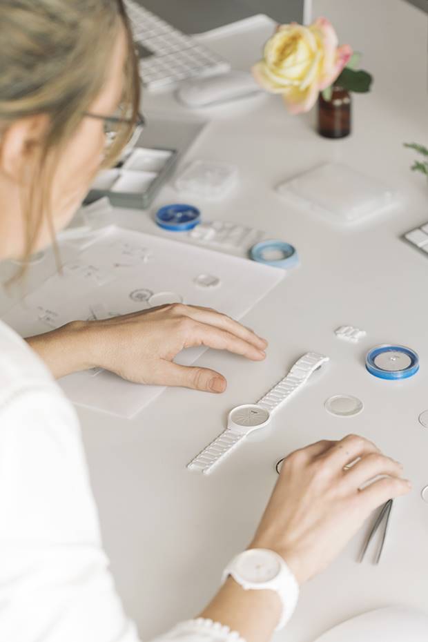 Trabajar con la cerámica de alta tecnología de Rado fue un reto totalmente nuevo para la creadora valenciana