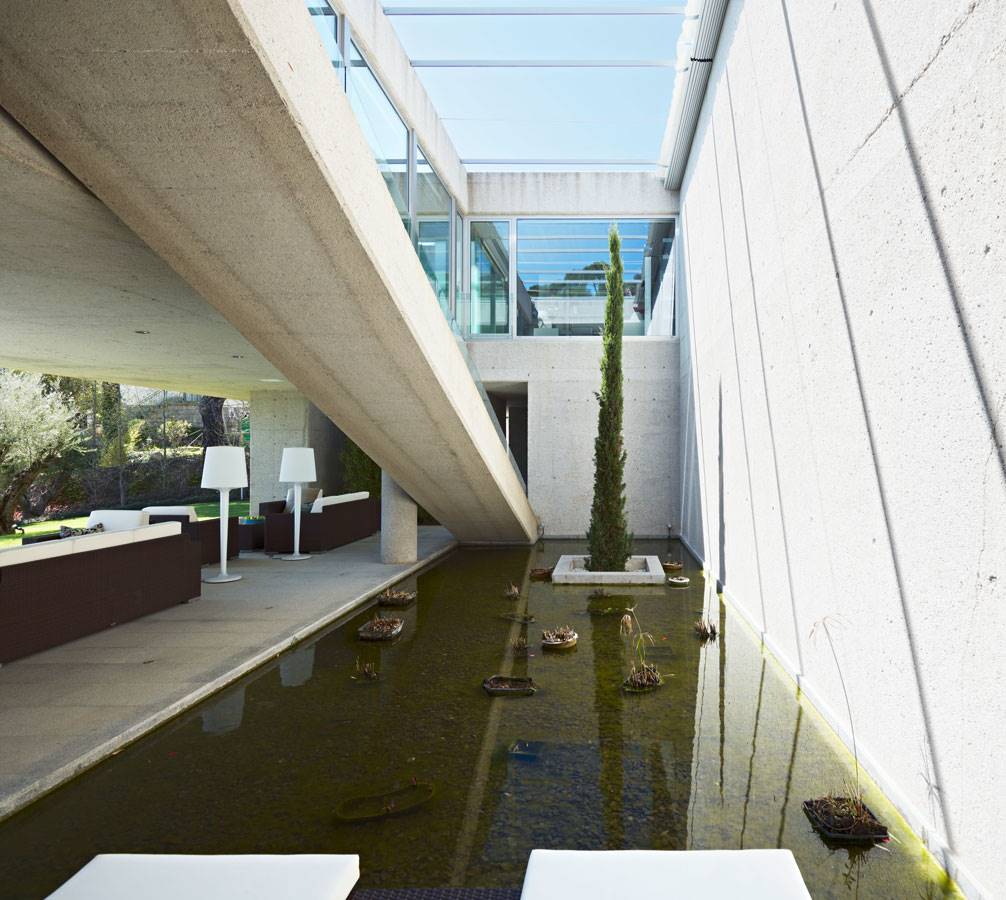 Casa en Ávila de Ignacio Vicens y José Antonio Ramos. [05] Agua