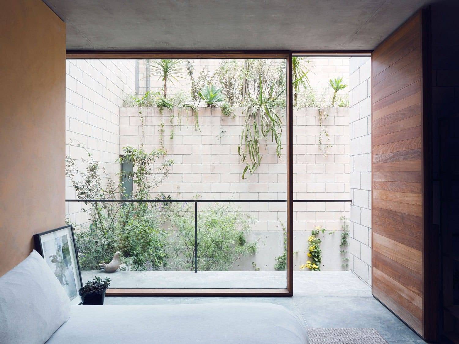 Edificio As, por Ambrosi y Etchegaray.