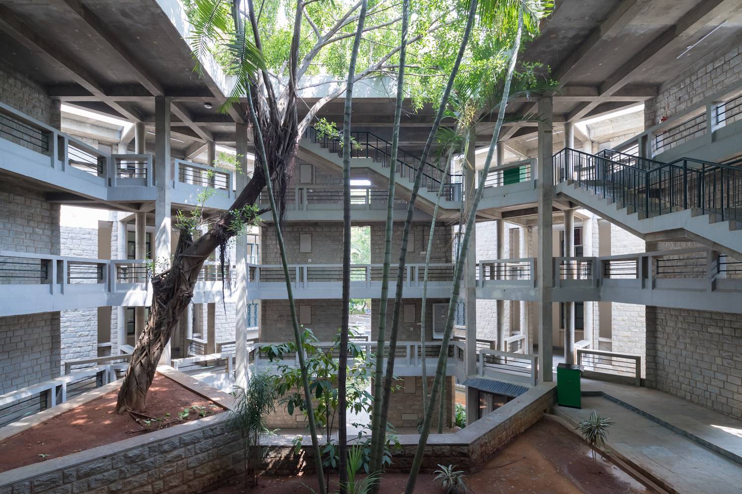 Indian Institute of Management Hostel Block en Bangalore (1977-1992) Balkrishna Doshi
