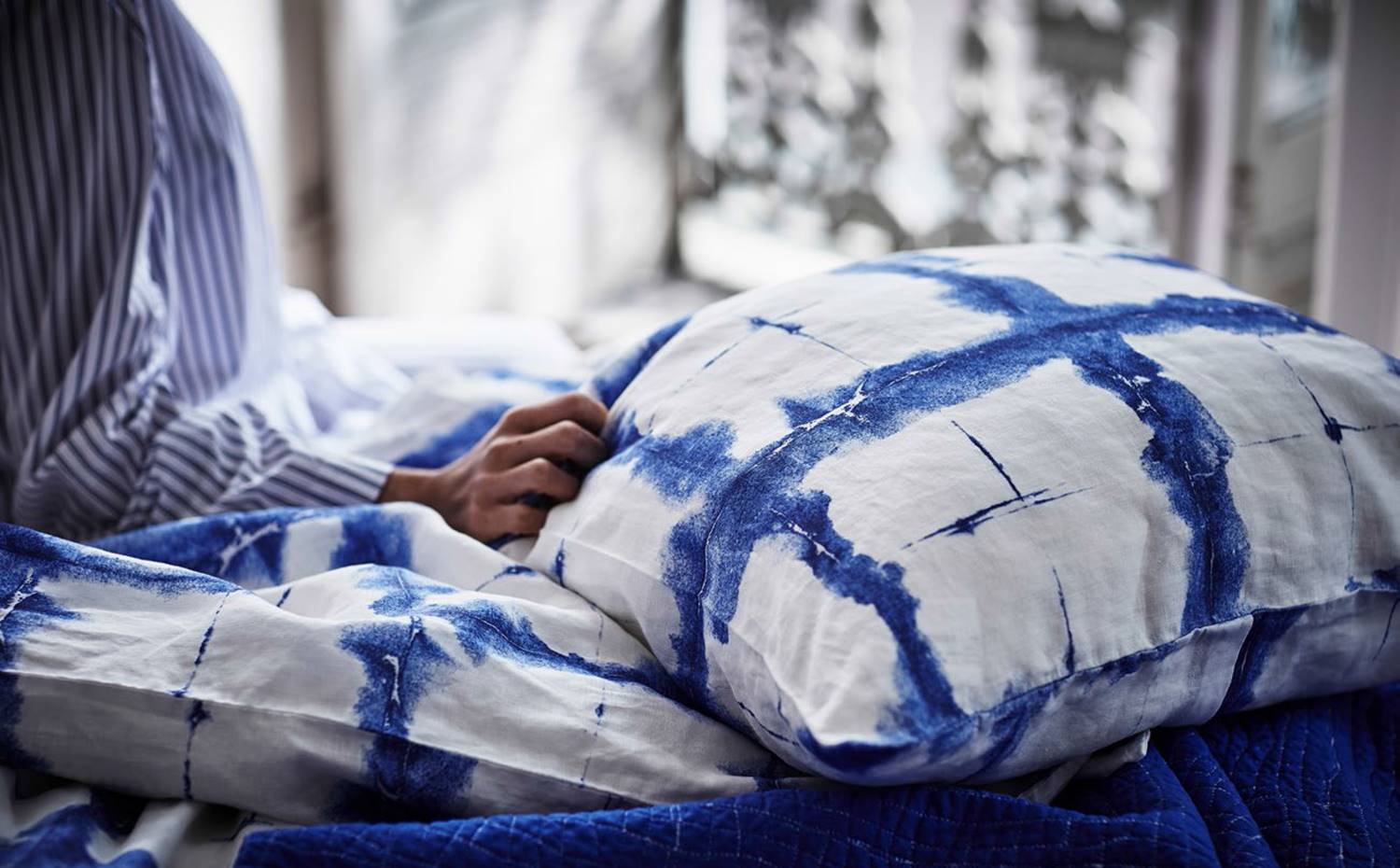 TANKVARD PR kit V2-32. Fundas de almohadas y ropa de cama 100% lino con estampado de cuadros azules. El precio varía según las medidas y tamaños.