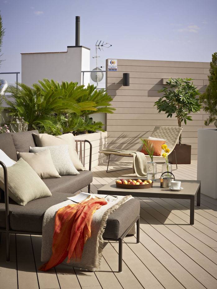 Terraza con tarima de madera