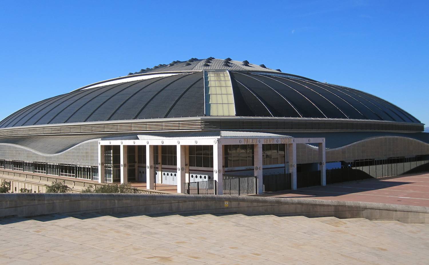 1990 Palau Sant Jordi Barcelona Arata Isozaki premio Pritzker 2019