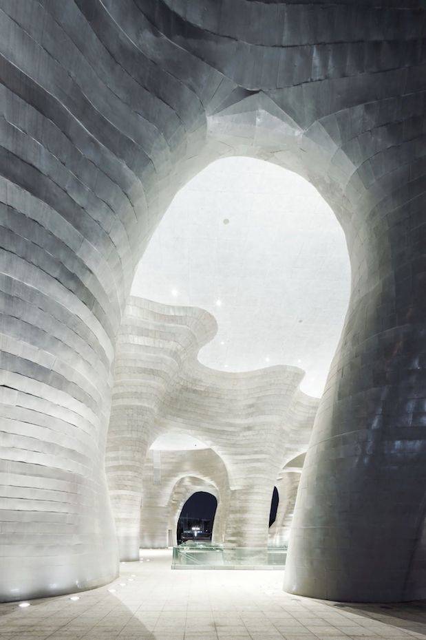 2010 Zendai Himalayas center Shangai Arata Isozaki premio Pritzker 2019