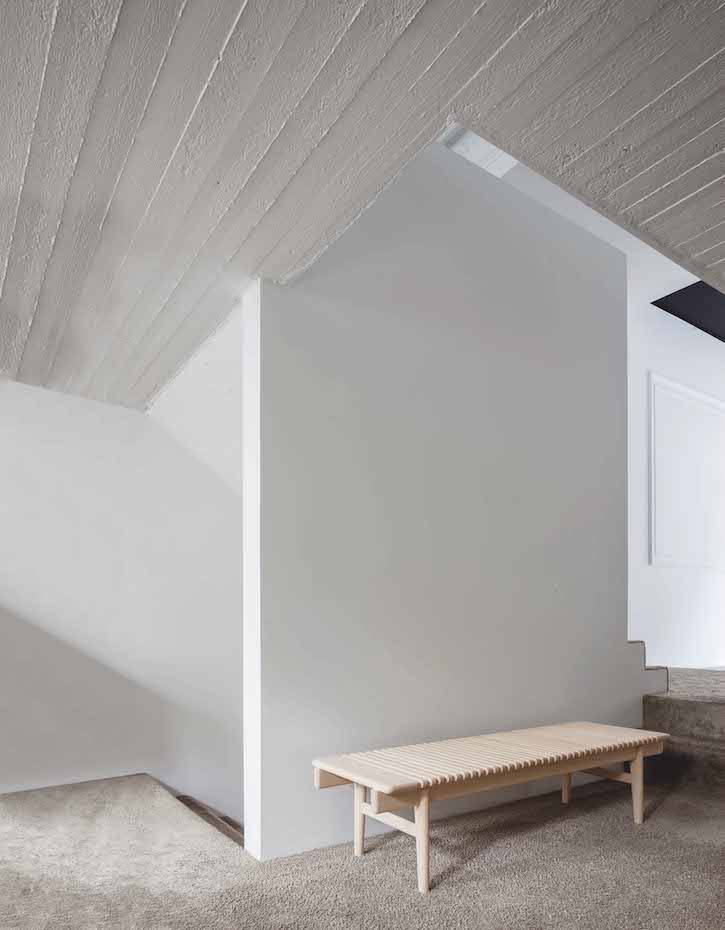 Recibidor con banco de Hans. J. Wegner