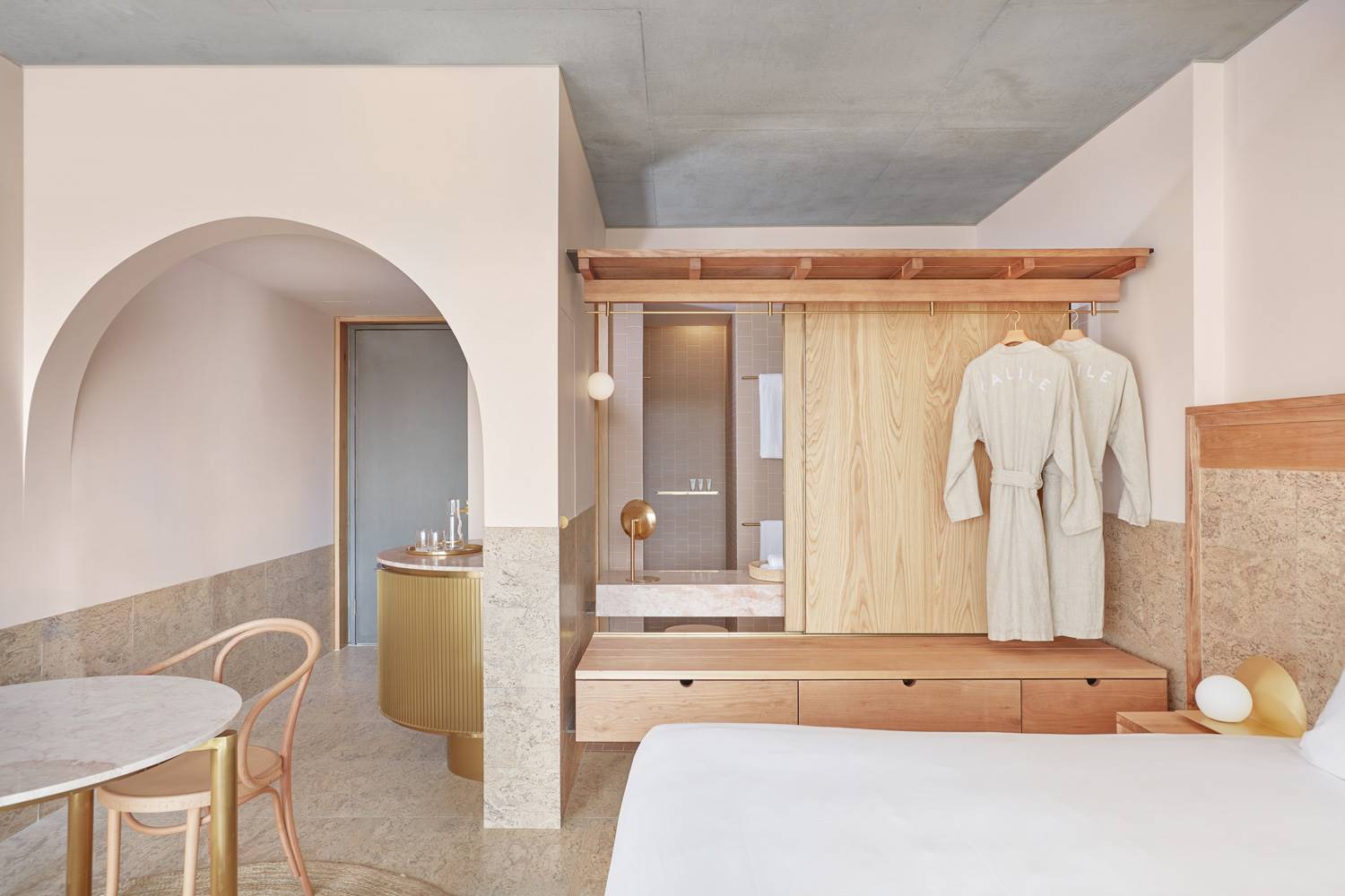 The-Calile-Hotel-Brisbane-by-Richards-Spence-dormitorio-armario. 