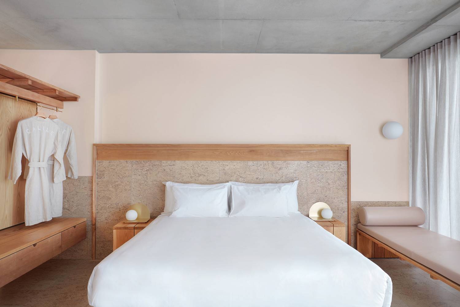 The-Calile-Hotel-Brisbane-by-Richards-Spence-dormitorio-cama. 