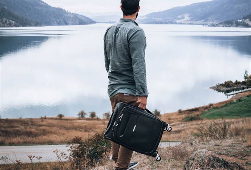 Samsonite presenta ECO nu, una serie de maletas recicladas hechas con botellas de plástico.