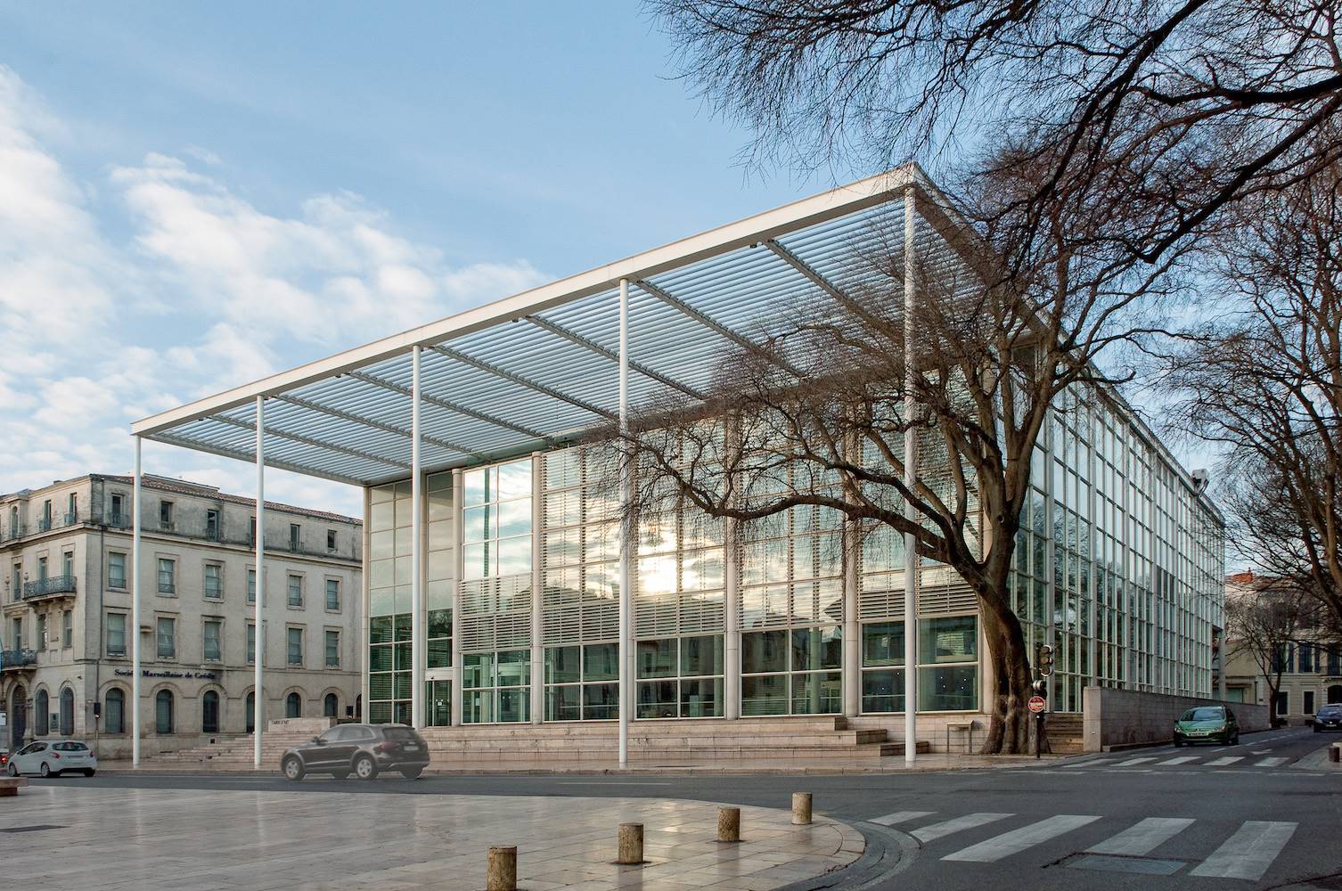 Carré d'Art, en Nimes (1993)