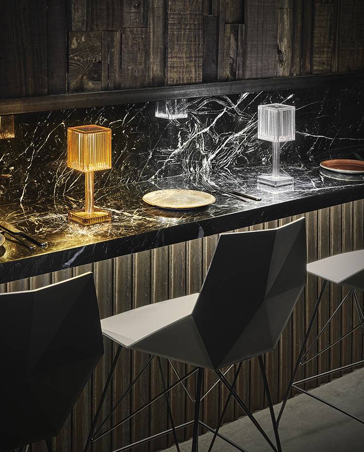 vondom-gatsby-designer-table-lamp-ramon-esteve (5). Las nuevas luminarias de sobremesa Gatsby están diseñadas por Ramón Esteve para la firma VONDOM.