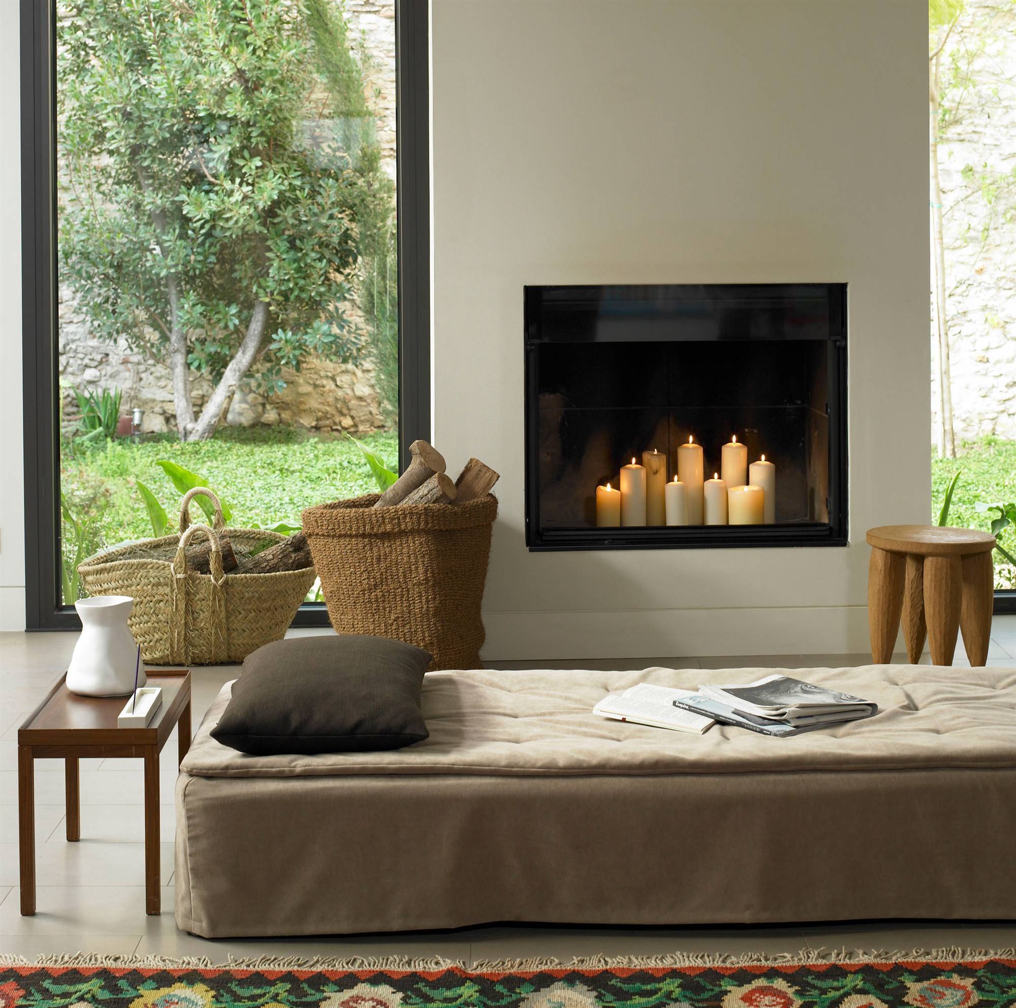 chimenea con velas. Las velas son un complemento muy chic. Revalorizar piso