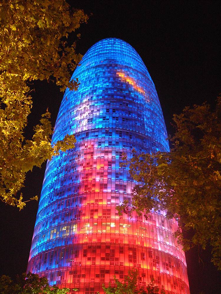 Torre Glòries en Barcelona, diseño de Jean Nouvel