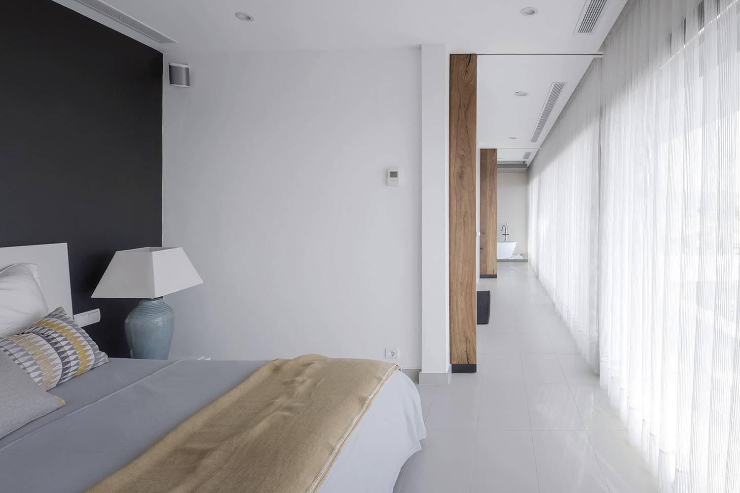 circulo cuadrado sitges cuarto vestidr banyo. 