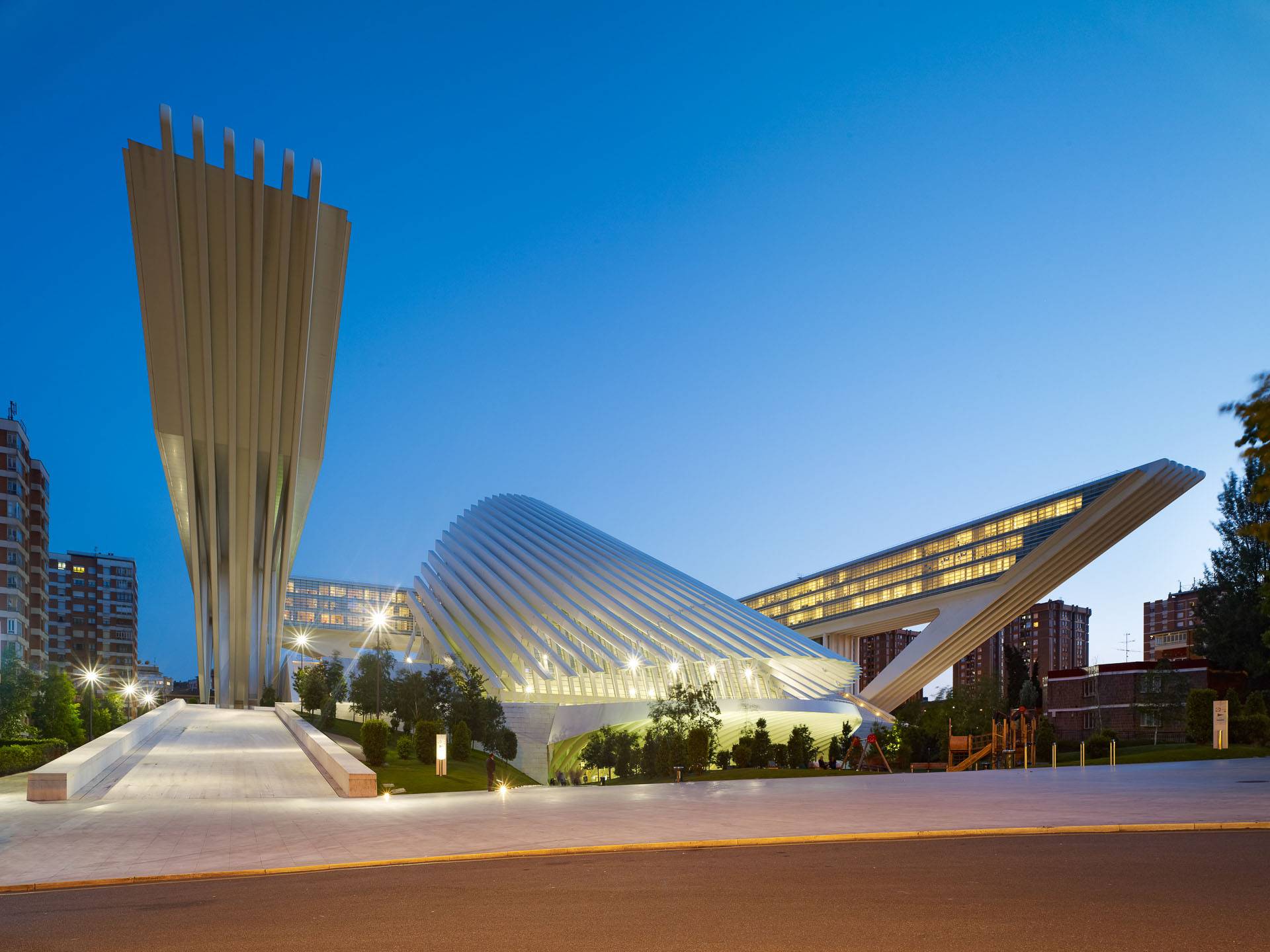 Palacio de congresos de Oviedo, Santiago Calatrava