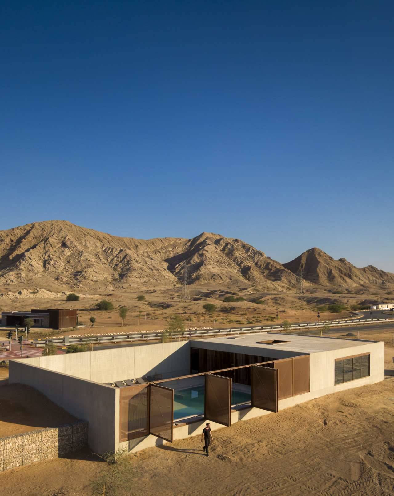 al faya lodge sharjah uae anarchitect yatzer-piscina. 