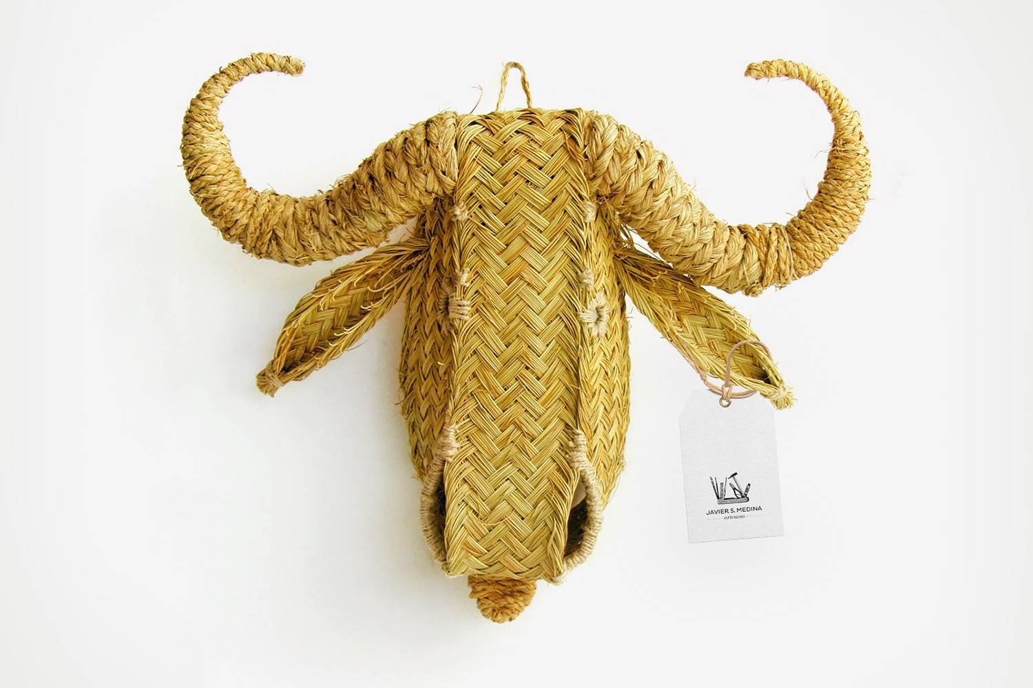 artesanía Javier-s-medina. Javier S. Medina crea "trofeos de caza" ecológicos con esparto.