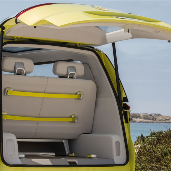 Volkswagen vuelve a la playa con la furgoneta eléctrica I.D. Buzz