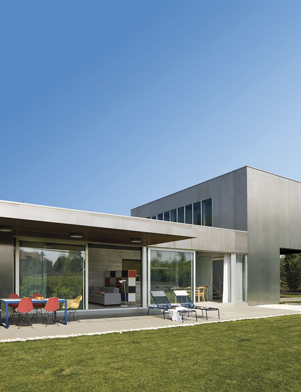 7 casas con piel de metal