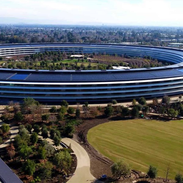 Apple rueda 'Misión Imposible' junto a Norman Foster