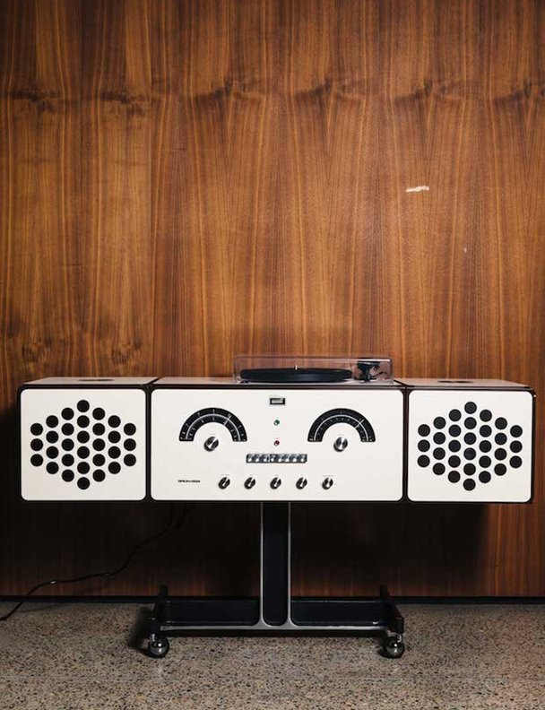 Brionvega reedita el Radiofonógrafo de Achille Castiglioni