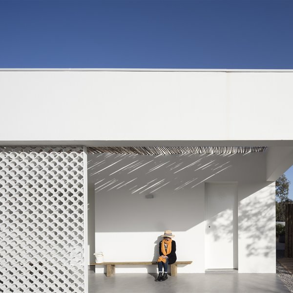 Casa L106, por Pereira Miguel Arquitectos