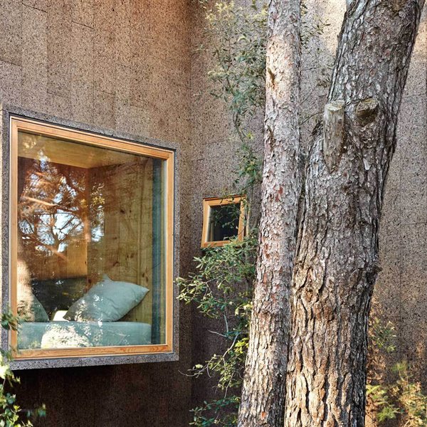 Dos casas de corcho, por López Rivera Arquitectos