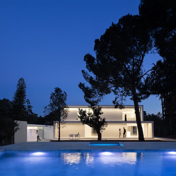FRAN SILVESTRE ARQUITECTOS  HOUSE BETWEEN THE PINE FOREST  (53)