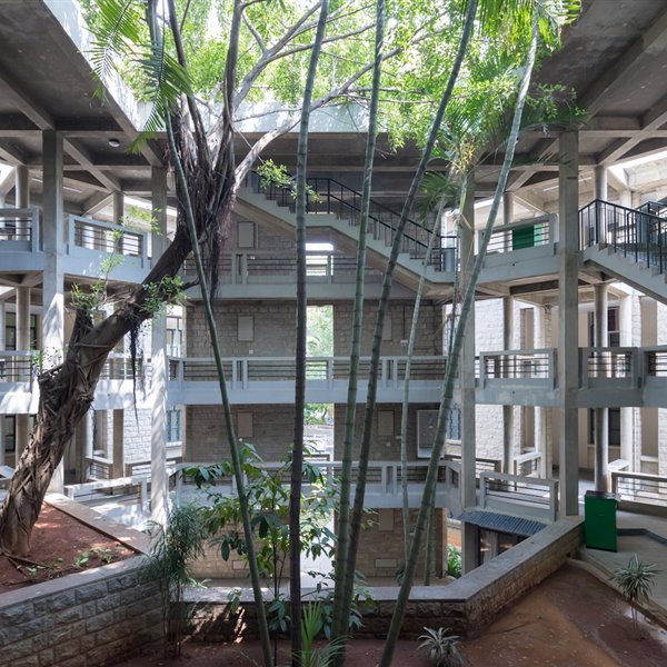 Indian Institute of Management Hostel Block en Bangalore (1977-1992)
