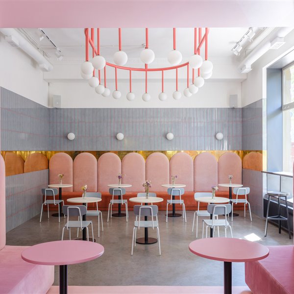 Interior Cafetería