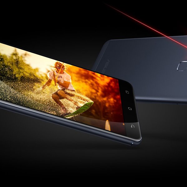 La pantalla AMOLED del Asus ZenFone Zoom S ofrece un contraste perfecto de colores y negros profundos