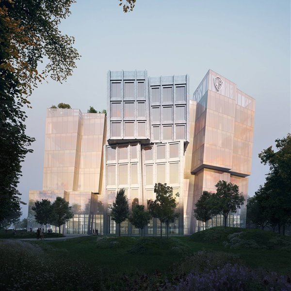 Las dos estructuras están fragmentadas en torres escalonadas e inclinadas, formando un conjunto dinámico que redibuja el paisaje.