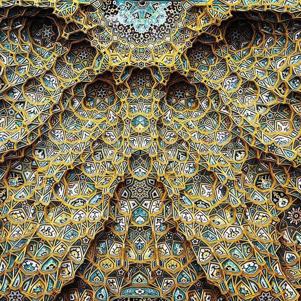 Los asombrosos techos de los monumentos de Irán