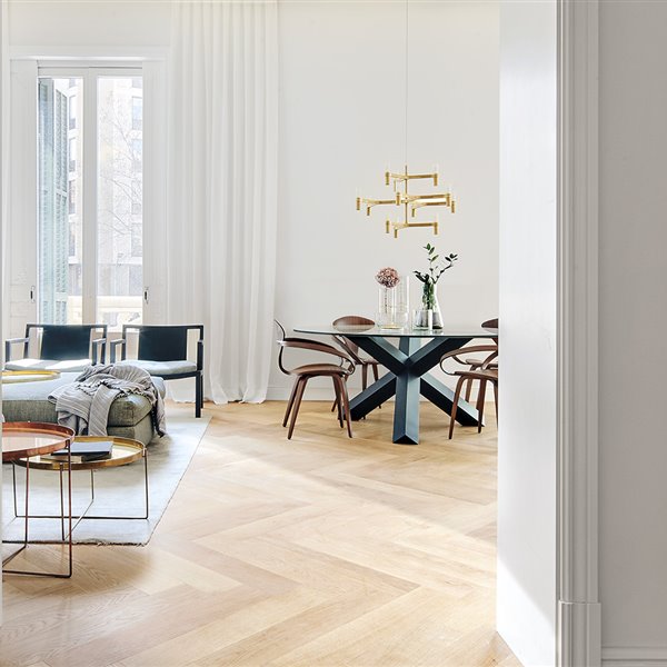 El modernismo de este piso barcelonés se adapta a los nuevos tiempos