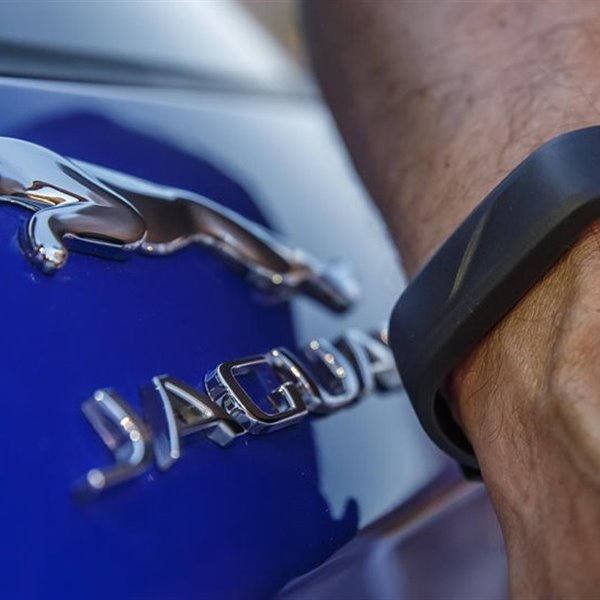 Una pulsera para dejarte las llaves dentro del coche