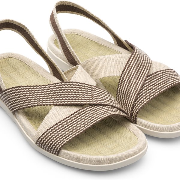 Sandalia Ni-jo, de Jasper Morrison para Camper. 