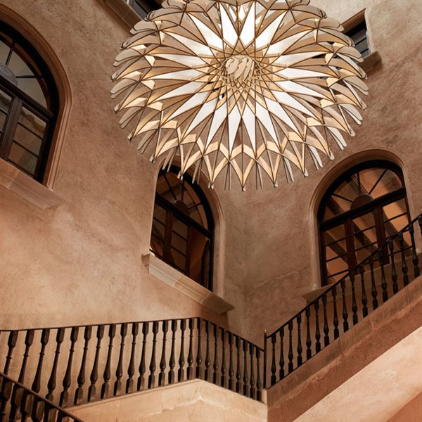 Benedetta Tagliabue diseña la lámpara cúpula
