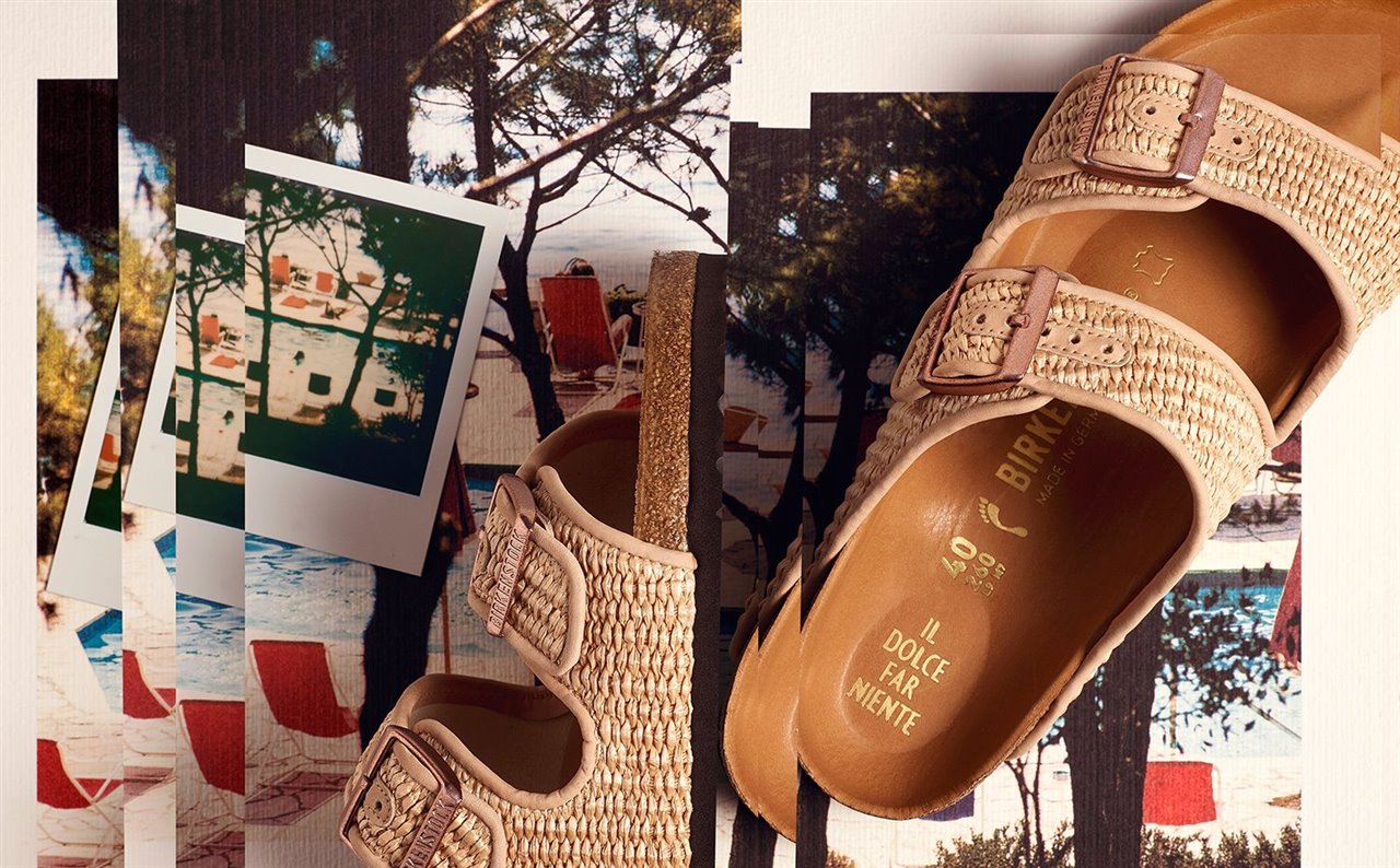 La rafia natural se adentra en el universo Birkenstock.