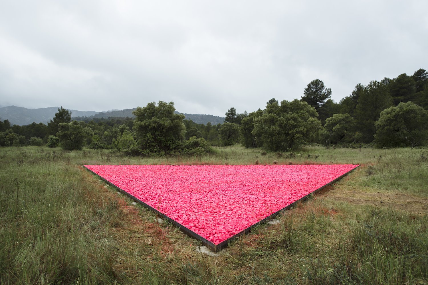 Ugo Rondinonse Kissin the void 2012