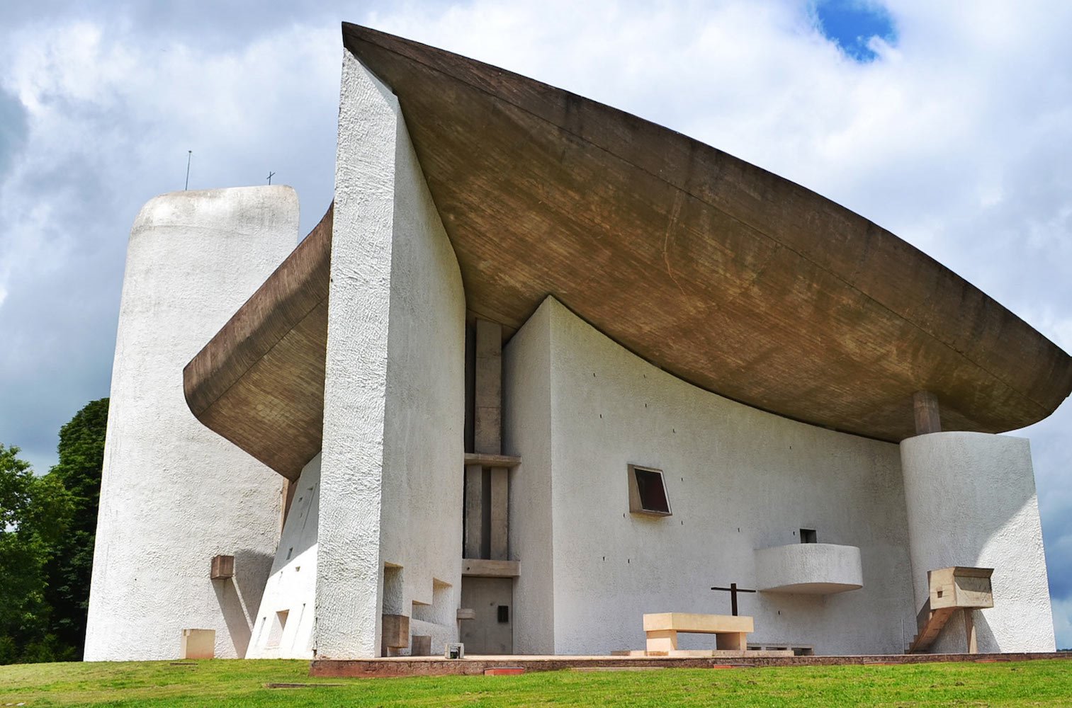 Capilla de Ronchamp, de Le Corbusier.