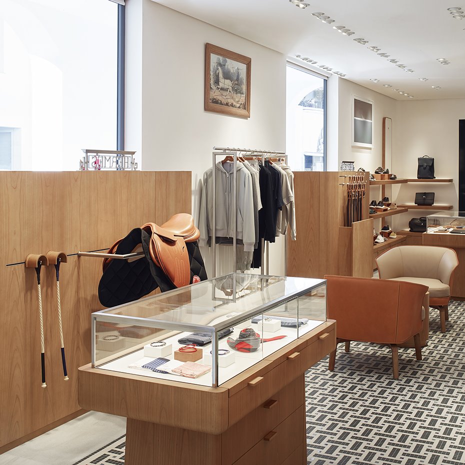  930TIENDA HERMES MARBELLA64681